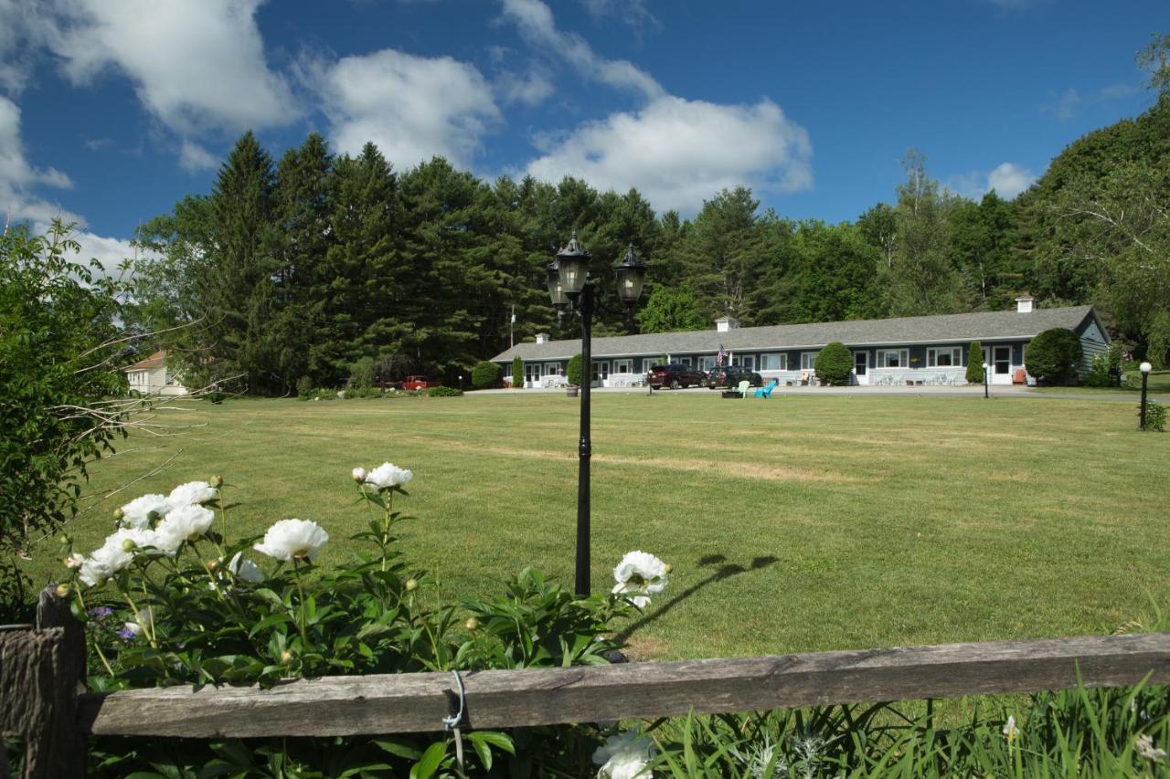 Governor'S Rock Motel Shaftsbury Εξωτερικό φωτογραφία