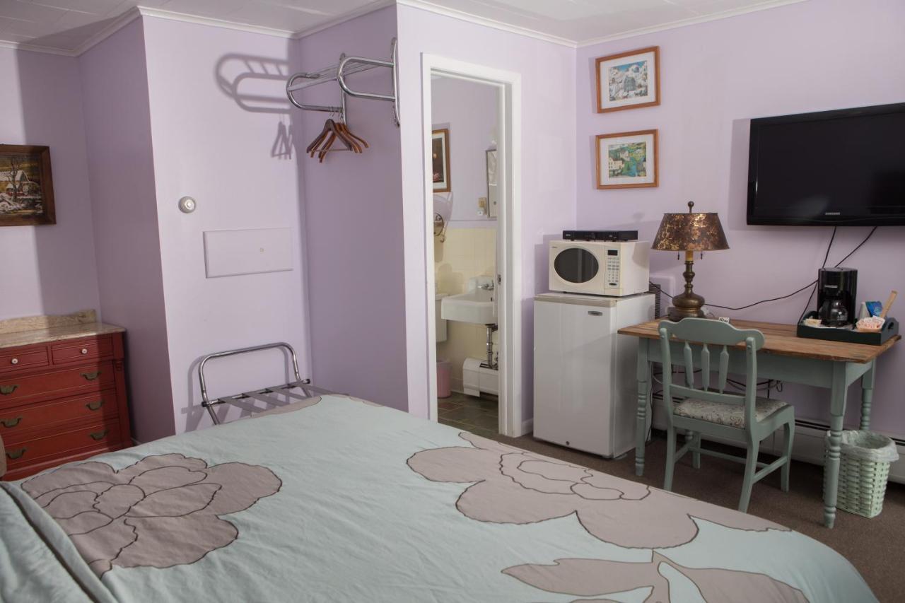 Governor'S Rock Motel Shaftsbury Εξωτερικό φωτογραφία