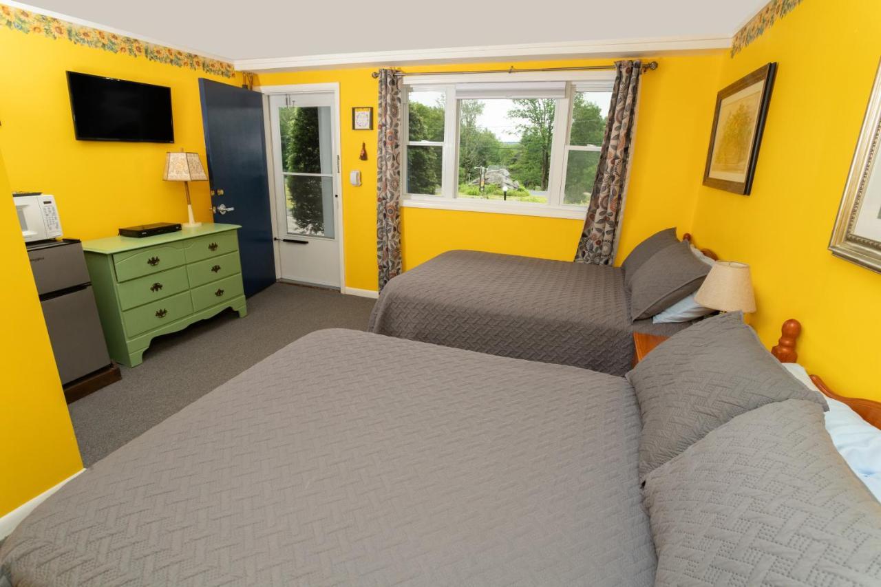 Governor'S Rock Motel Shaftsbury Εξωτερικό φωτογραφία