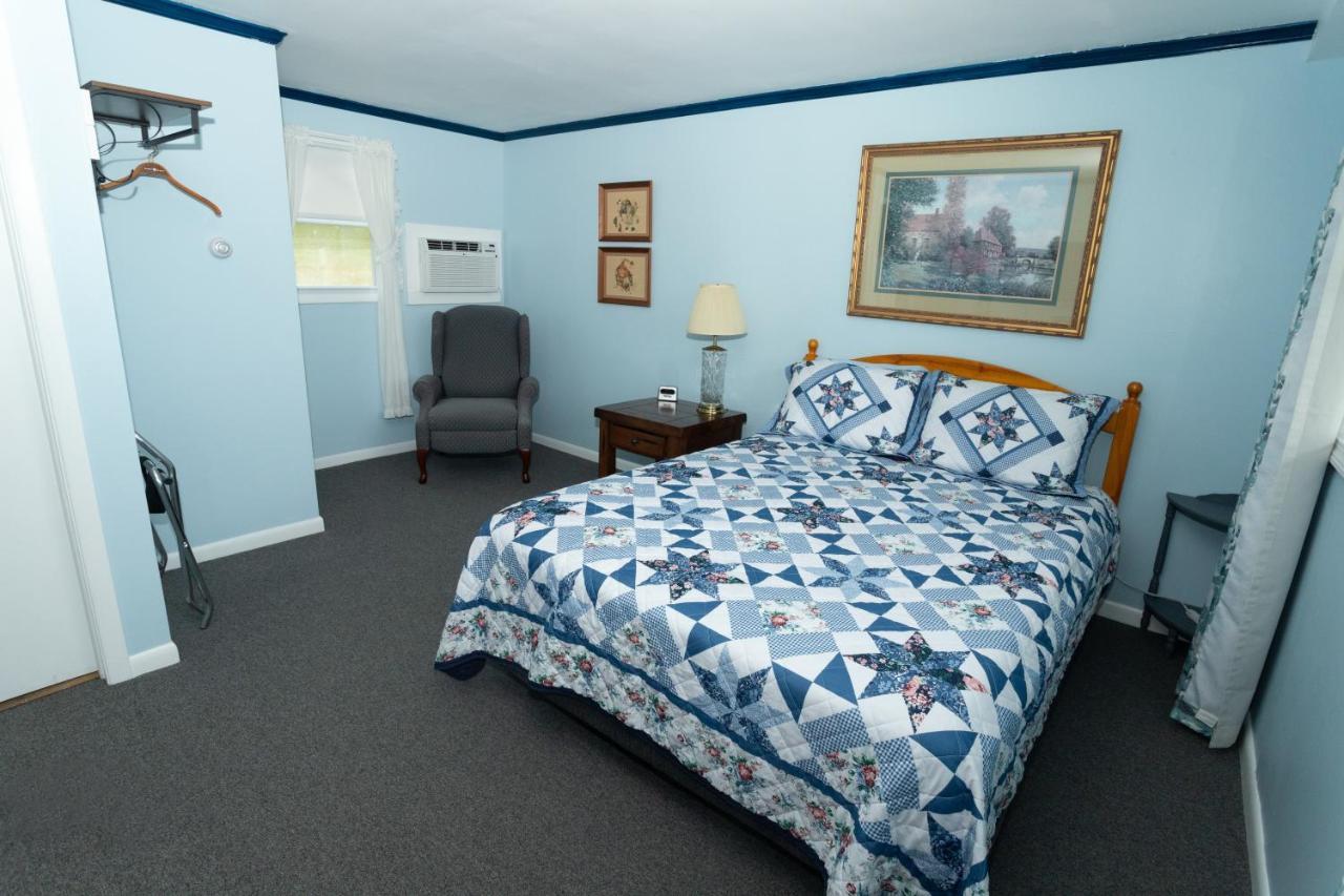 Governor'S Rock Motel Shaftsbury Εξωτερικό φωτογραφία