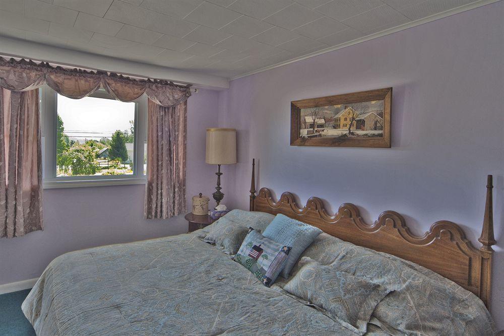 Governor'S Rock Motel Shaftsbury Εξωτερικό φωτογραφία