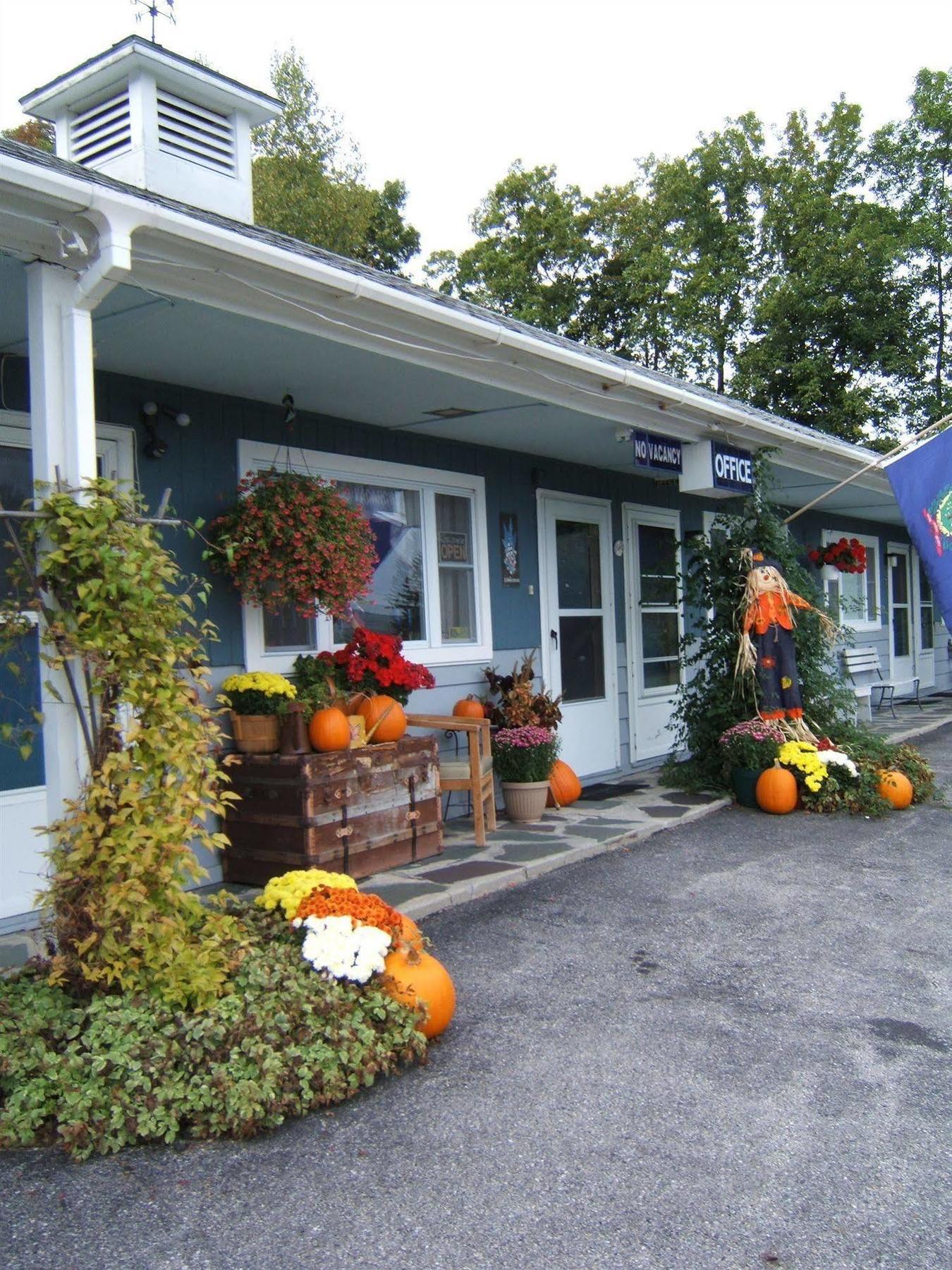 Governor'S Rock Motel Shaftsbury Εξωτερικό φωτογραφία